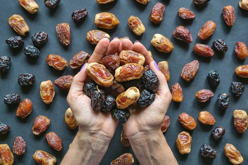 what are date fruits and the nutritional benefits
